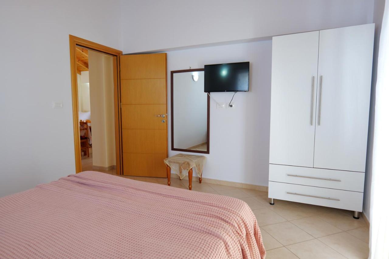 Kristal Apartments Εξαμίλιο Εξωτερικό φωτογραφία