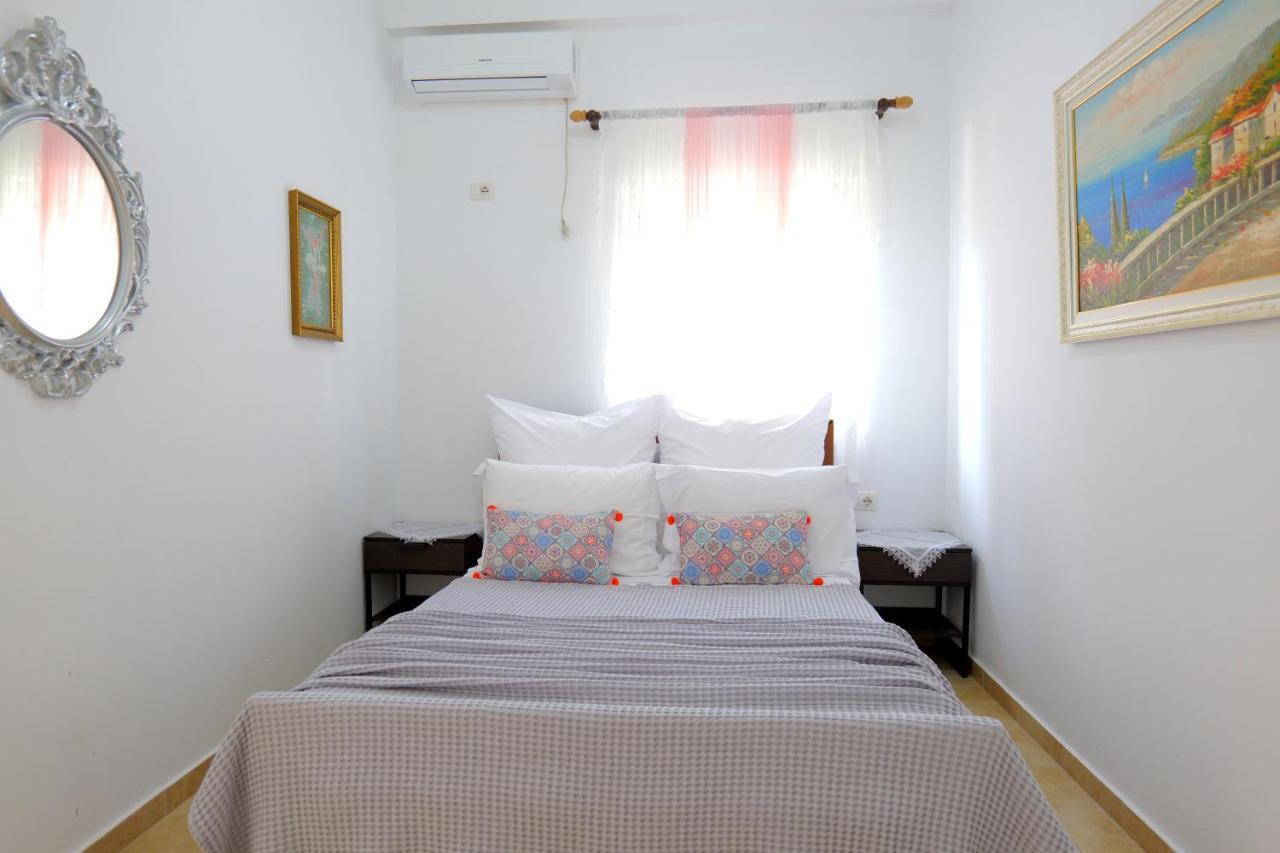 Kristal Apartments Εξαμίλιο Εξωτερικό φωτογραφία
