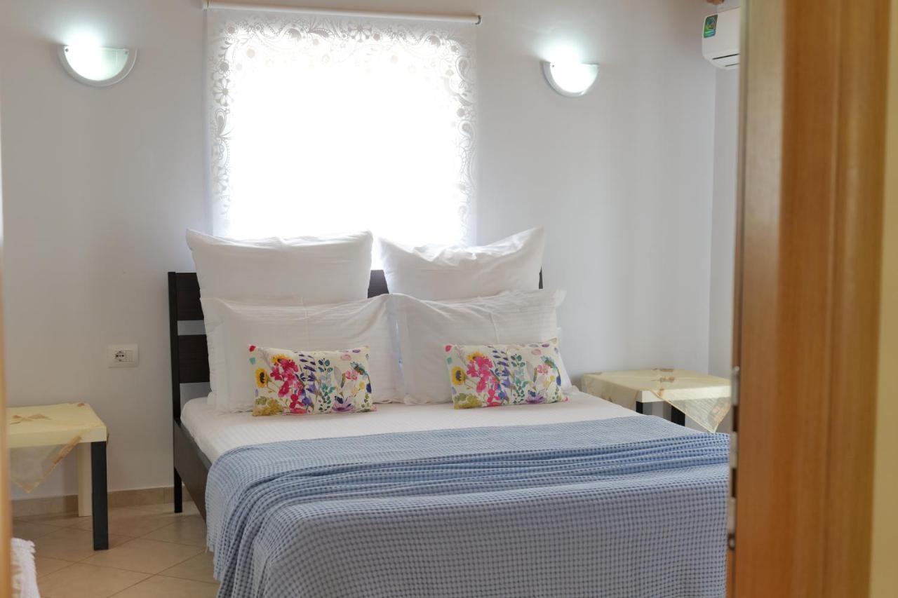 Kristal Apartments Εξαμίλιο Εξωτερικό φωτογραφία