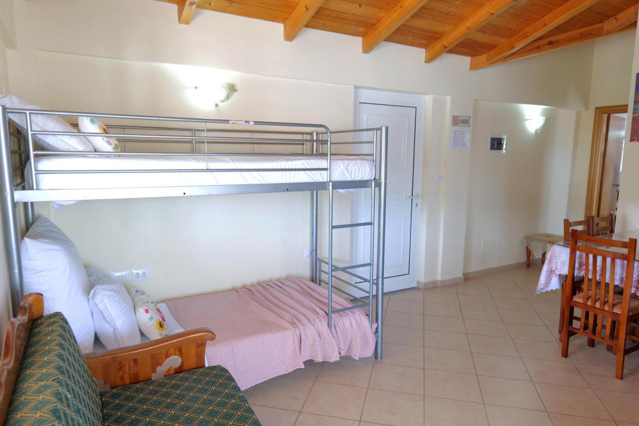 Kristal Apartments Εξαμίλιο Εξωτερικό φωτογραφία
