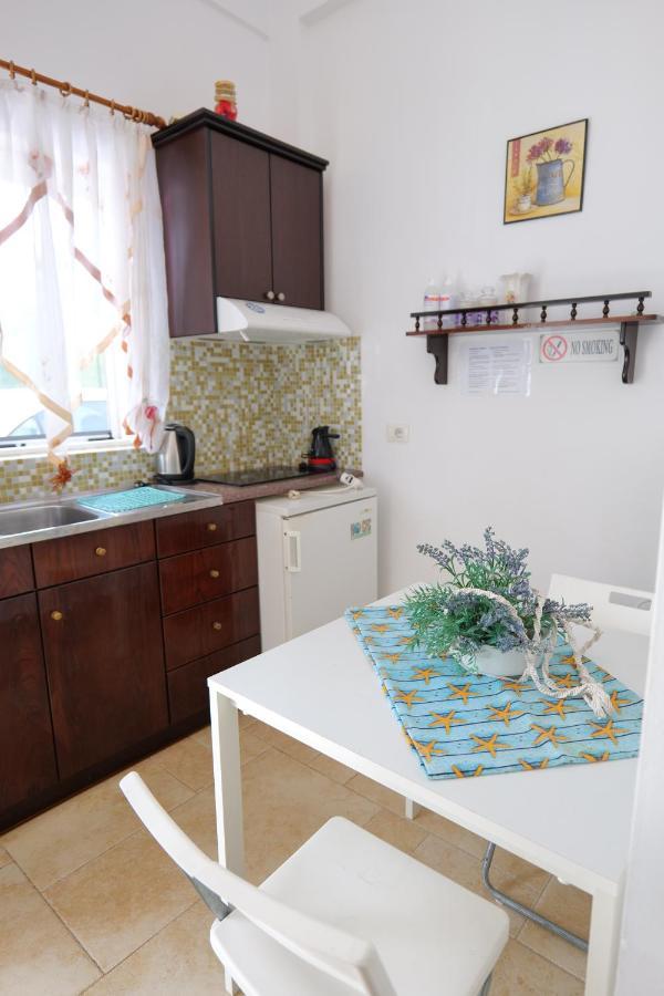 Kristal Apartments Εξαμίλιο Εξωτερικό φωτογραφία